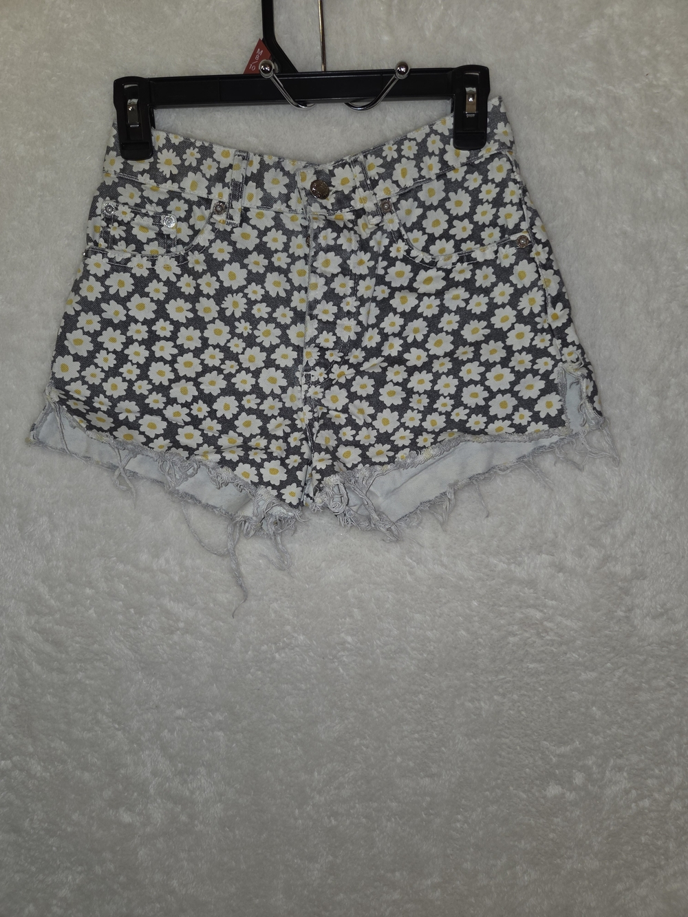 Zara Daisy Floral Print Denim Shorts Women’s Sz 2 Distressed High Rise Summer